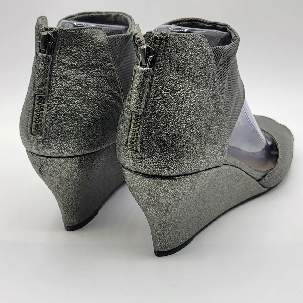 Eileen Fisher Elegant Gray Wedge‎ Sandals SIZE 9.5. #1485